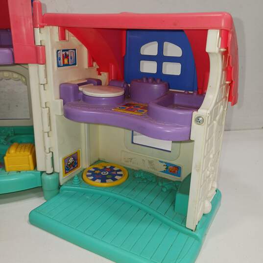 Fisher Price Little People Doll House image number 6