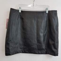 Juicy Couture black faux leather mini skirt nwt L alternative image