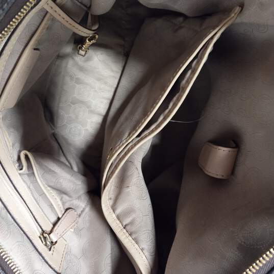 Pair of Michael Kors Handbags image number 6