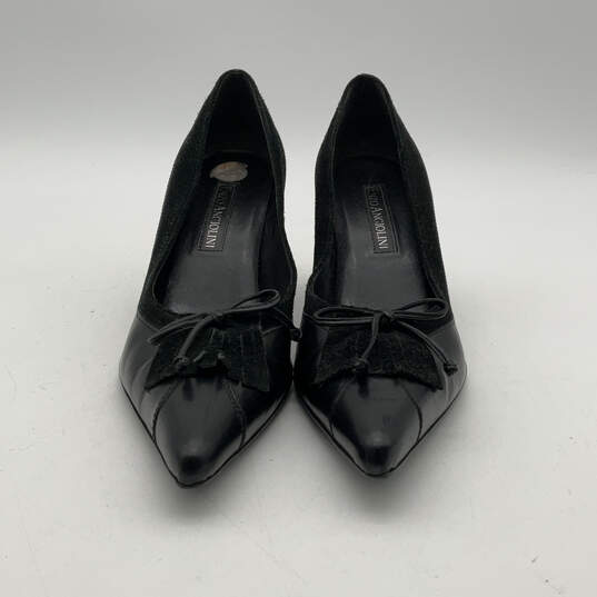 Womens Black Leather Pointed Toe Classic Slip On Kitten Pump Heels Size 6 M image number 2