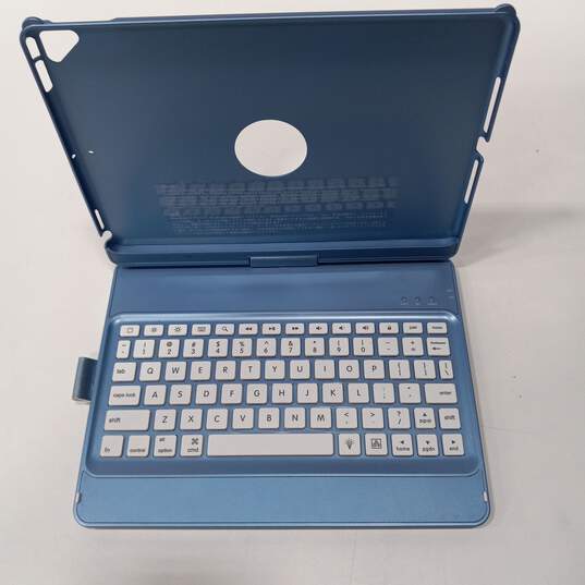 Tablet Keyboard & Case Blue image number 1