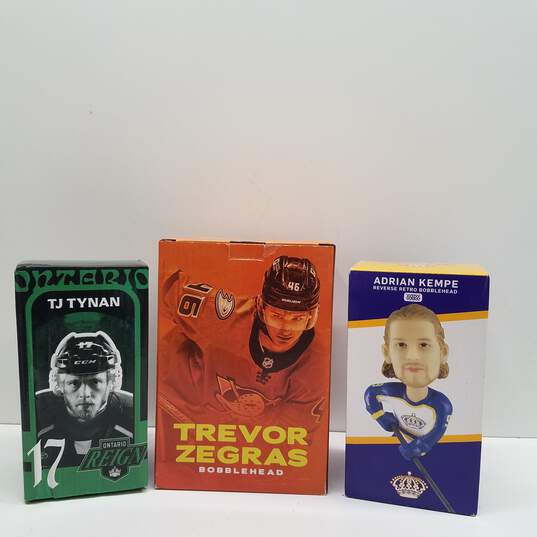 Hockey Collectibles Large Bundle image number 3