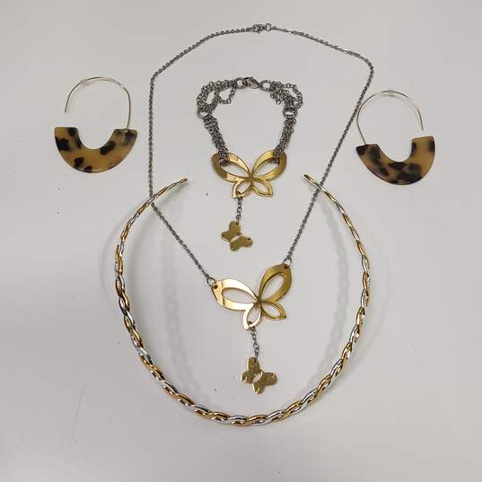 Bundle of Assorted Silver and Gold Toned Fashion Costume Jewelry image number 2