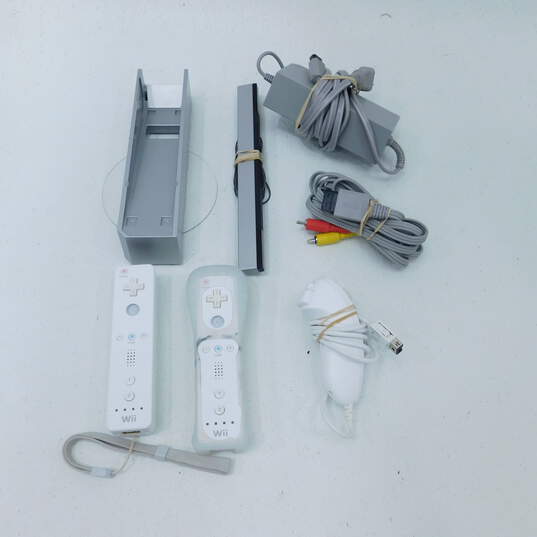 Nintendo Wii Gaming System W/ 2 Games image number 9