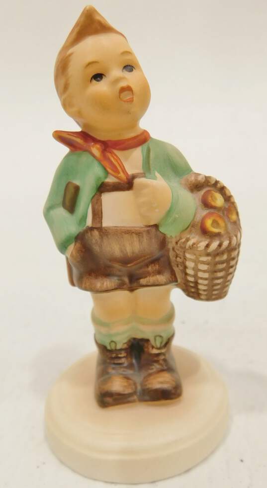VNTG Hummel by Goebel Brand 284 I Brought You A Gift and 51 Village Boy Figurines w/ Original Boxes (Set of 2) image number 5