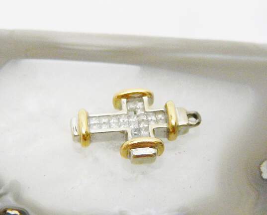 14K Two Tone Gold Diamond Accent Cross Pendant 1.7g image number 2