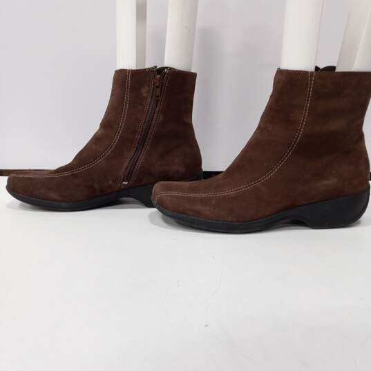Clarks Women's Side Zip Brown Suede Ankle Boots Booties Size 8.5M image number 2