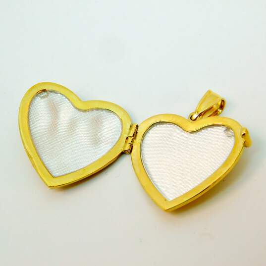 14k Yellow Gold Floral Sandblasted Heart Locket 4.8g image number 3