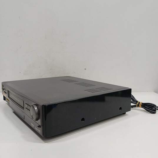 JVC HR-S5100U Super VHS/VCR Player image number 2