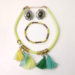 5pc Green Fashion Jewelry Bundle alternative image