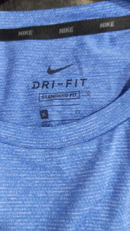 Nike Dri-Fit Men's Blue T-Shirt Size XL NWT image number 3