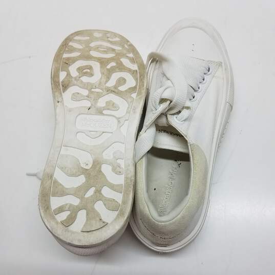 AUTHENTICATED Alexander McQueen Deck Plimsoll White Leather Platform Sneakers Womens Size 36.5 image number 4