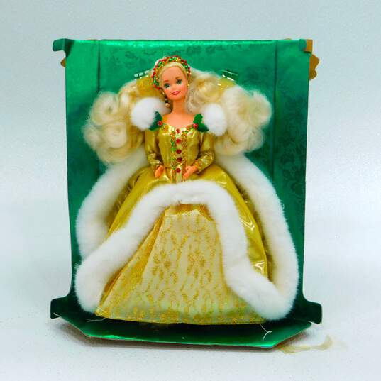 Assorted Vintage Mattel Holiday Barbie Dolls image number 4