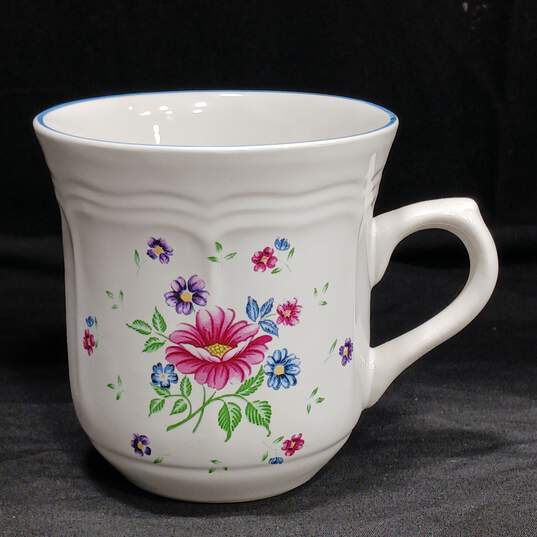 8 Newcor Floral Cups image number 7