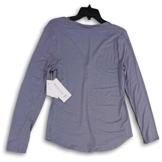 NWT Womens Gray Henley Neck Long Sleeve Stretch Blouse Top Size Medium image number 2