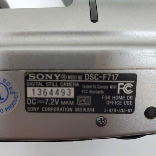 Sony Cybershot Camera DSC-F717 Digital Camera image number 8