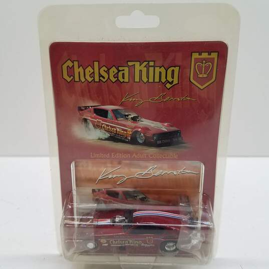 Lot of 5 Assorted Die Cast Cars image number 3