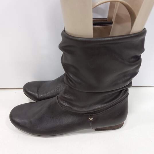 Women Brown Leather Pull On Round Toe Mid Calf Slouch Boot Size 5.5 image number 3