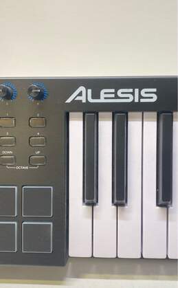 Alesis MIDI Keyboard Controller V25-SOLD AS IS, UNTESTED alternative image