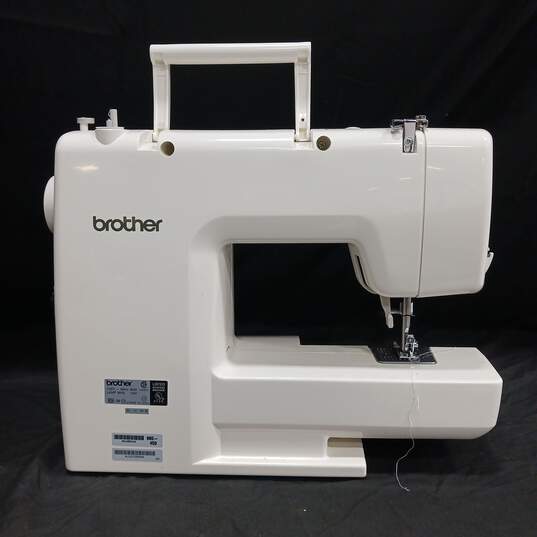 Brother XL-5130 Sewing Machine image number 3