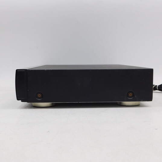 Marantz Brand CD-67SE Model Compact Disc (CD) Player w/ Power Cable (Parts and Repair) image number 3