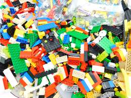 5.8 LBS Mixed LEGO Bulk Box