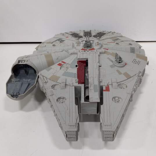 Star Wars Force Awakens Millennium Falcon Toy image number 1