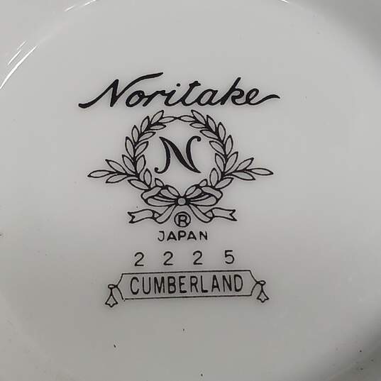 6pc Noritake Japan Cumberland Dinner Plates and Creamer 2225 image number 6