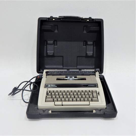 Vintage Smith Corona Enterprise XT Electric Typewriter with Hard Case image number 1