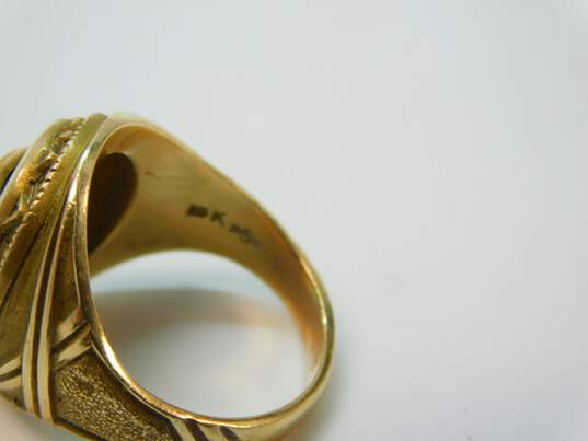 VNTG 10K Yellow Gold Onyx 'IYOB FILIAE' Mason Ring 7.7g image number 5