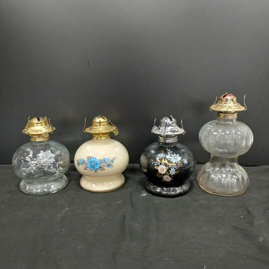 Bundle of 4 Vintage Oil  Lamps image number 1