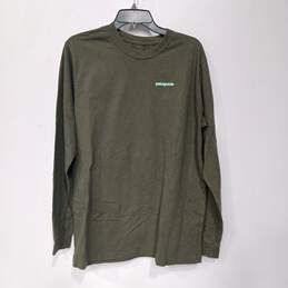 Men's Patagonia Green Long Sleeved Logo T-Shirt Sz L
