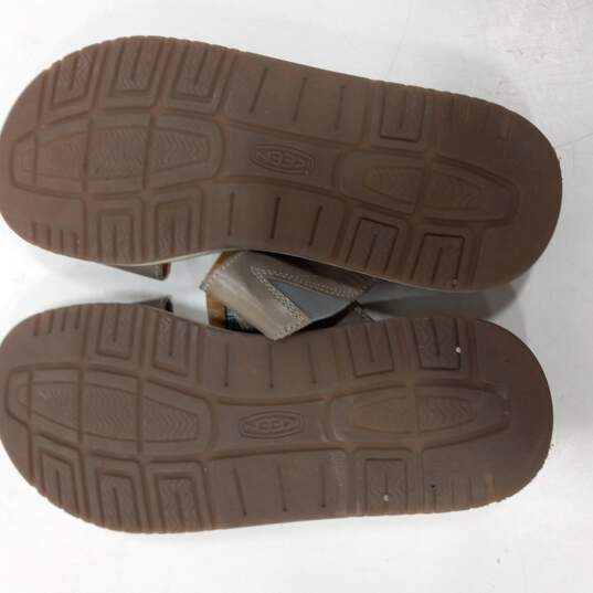 Keen Slip On Sandals Size 9 image number 5