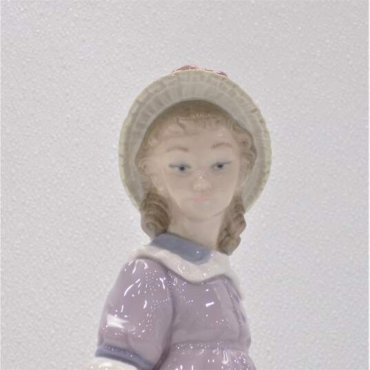 Vntg Lladro Retired Little Girl Pulling Doll In Wagon Porcelain Figurine image number 3