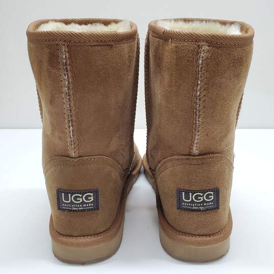 Women UGG Classic Short II Boots Suede Size 9 image number 4