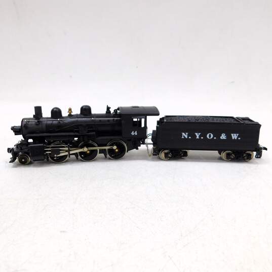 HO Mehano New York Ontario & Western 2-6-0 Steam Locomotive #44 image number 1