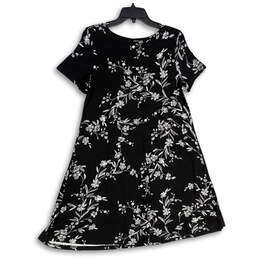 NWT Womens Black White Floral Short Sleeve Pullover Tunic Top Size Medium alternative image