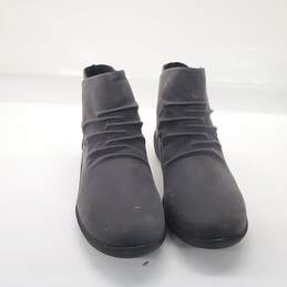 Cloudsteppers by Clarks Women's Gray Suede Ankle Boots Size 6.5 alternative image