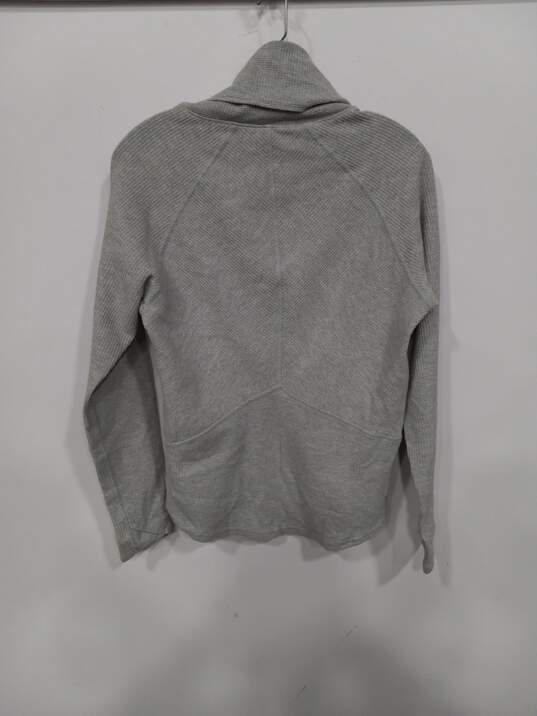 Kuhl Women's Gray LS Waffle Knit Turtleneck Pullover Thermal Sweater Size M image number 2