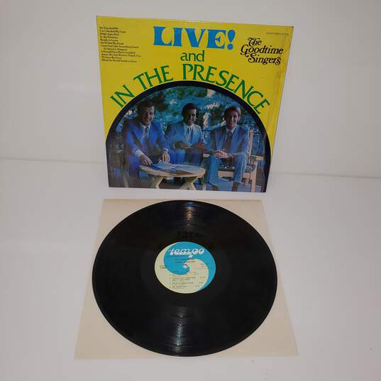 1973 Goodtimes LP 513 The Goodtime Singers Live! and In the Presence image number 1