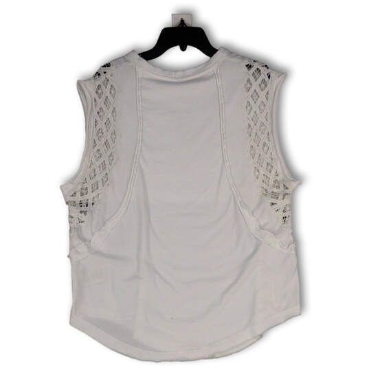 NWT Womens White Lace Round Neck Sleeveless Pullover Blouse Top Size S image number 2