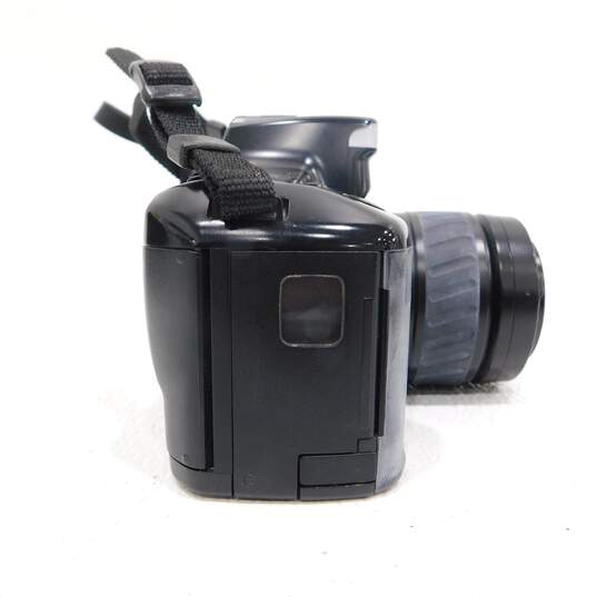 Minolta Maxxum 5000i SLR 35mm Film Camera W/ Lens & Case image number 6
