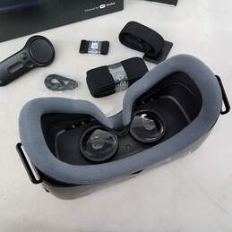 Gear VR With Controller SM-R324 alternative image