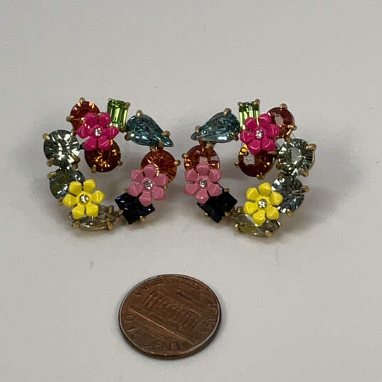 Designer J. Crew Gold-Tone Floral Multicolor Crystal Wreath Stud Earrings image number 4