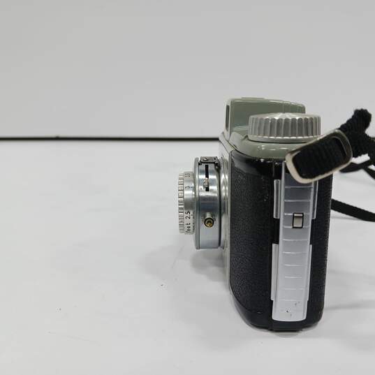 Vintage Kodak Camera with Leather Travel Case image number 3