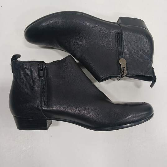 Munro American Nordstrom Black Leather Bootie Style Boots Size 7N image number 3