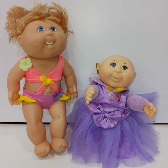 Bundle of Assorted Cabbage Patch Dolls image number 5