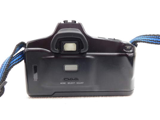 Minolta Alpha a-5700i Maxxum 5000i 35mm Film Camera W/ Zoom AF Lens + Case image number 4