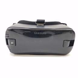 Samsung Gear VR by Oculus alternative image