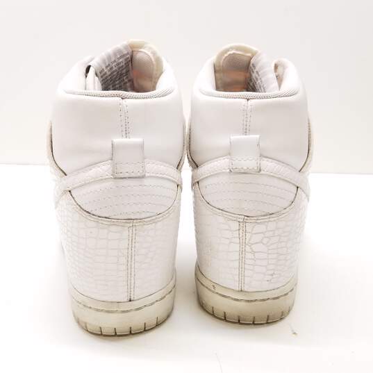 Nike Dunk Sky High White Croc Print Sneakers 528899-105 Size 9.5 image number 4